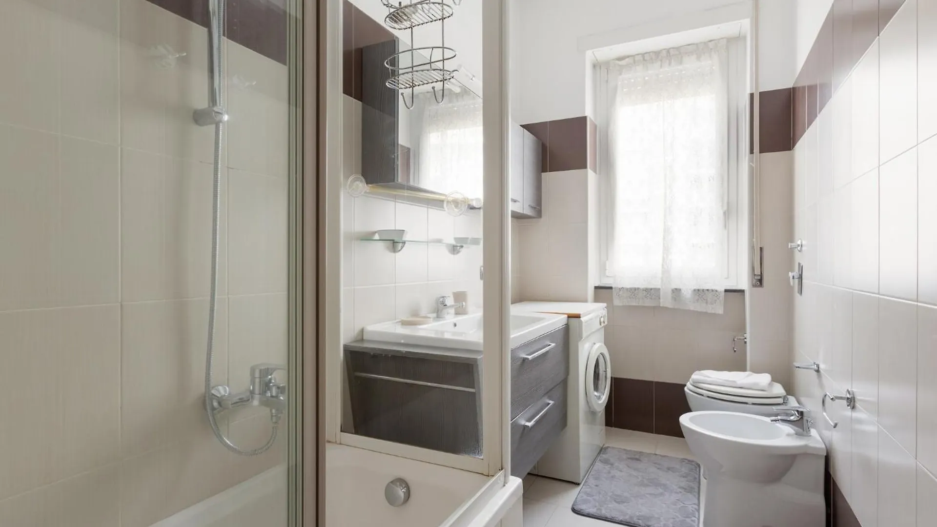 Bande Nere M1 Comfy Apt With Balcony Milan Apartment