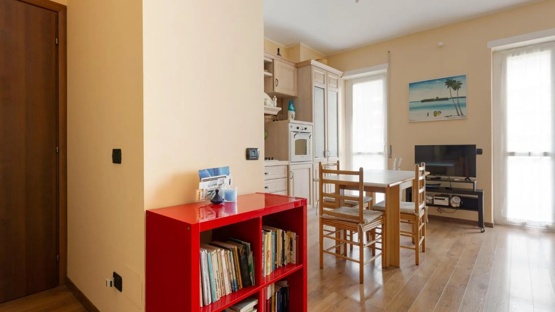 Bande Nere M1 Comfy Apt With Balcony Milan Italy